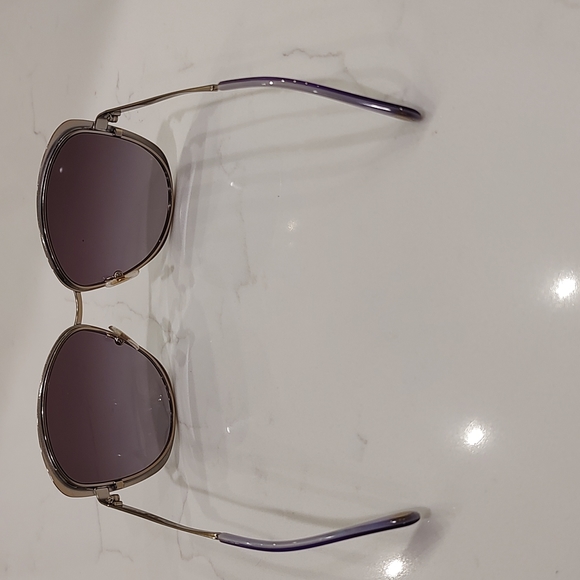 Dolce & Gabbana (D&G) women's sunglasses - Picture 9 of 9